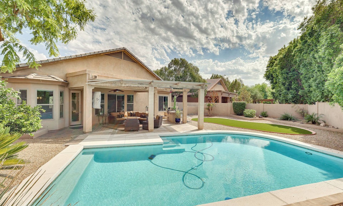 Fletcher Heights House | Retreat w/Outdoor Oasis! Day Trip to Dtwn Phoenix