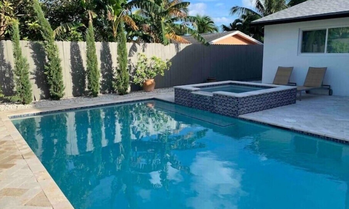 Boynton Beach Villa | RETREAT with SALT WATER HEATED POOL&SPA . SUMMER is AVAILABLE !