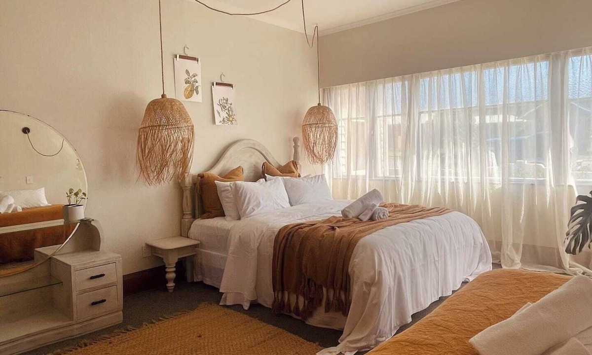 Hokitika House | Revell St. Beach Bungalow - Spacious Boho Home