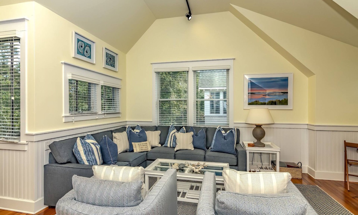 Keepers Landing House | Reverse floor plan cottage with screened in porch. Nature views!