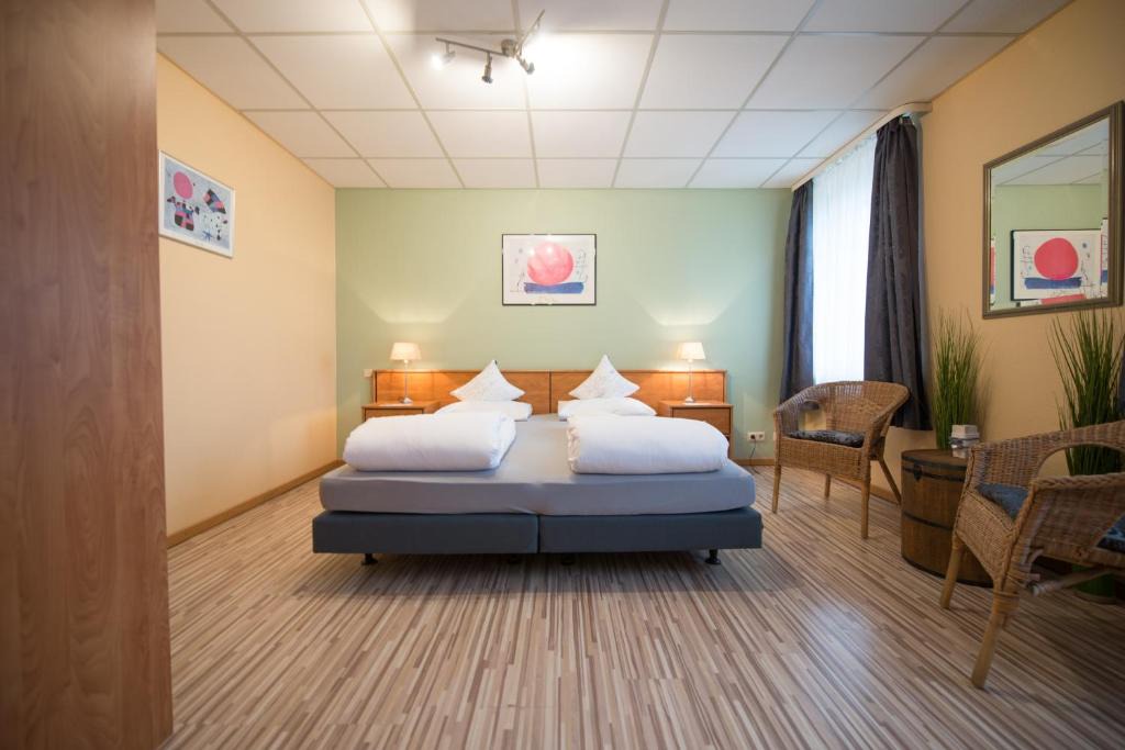 Rheinau Hotel | Rheinauer Hof - bed & breakfast