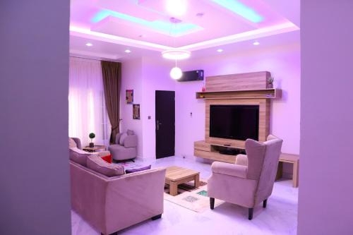 Abuja Apartment | Rhodabode Apartments. A Luxury 3 bedroom bungalow.