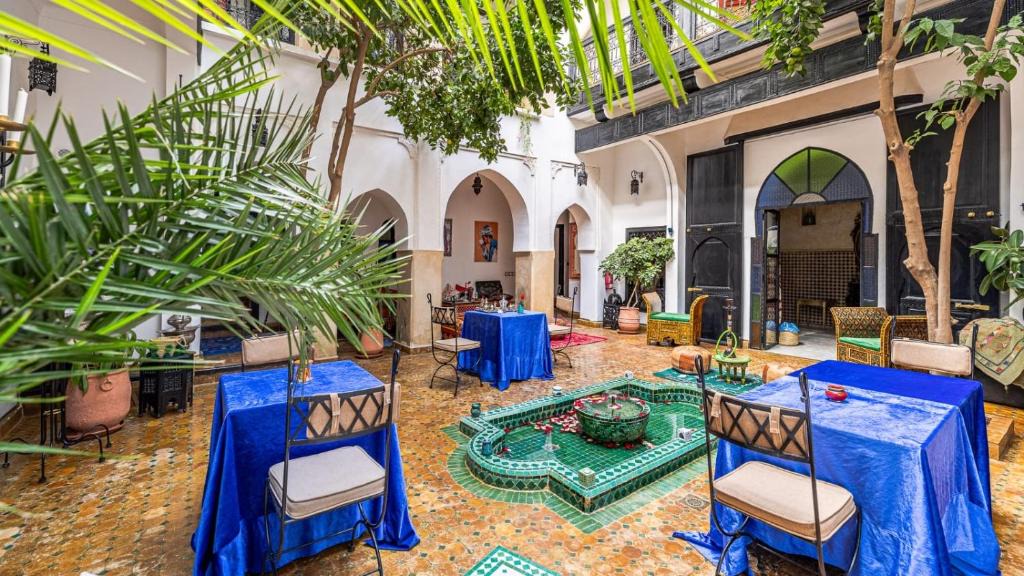Kbour Chou House | Riad ABBASSIA Marrakech - Heritage & Authentic Medina Experience