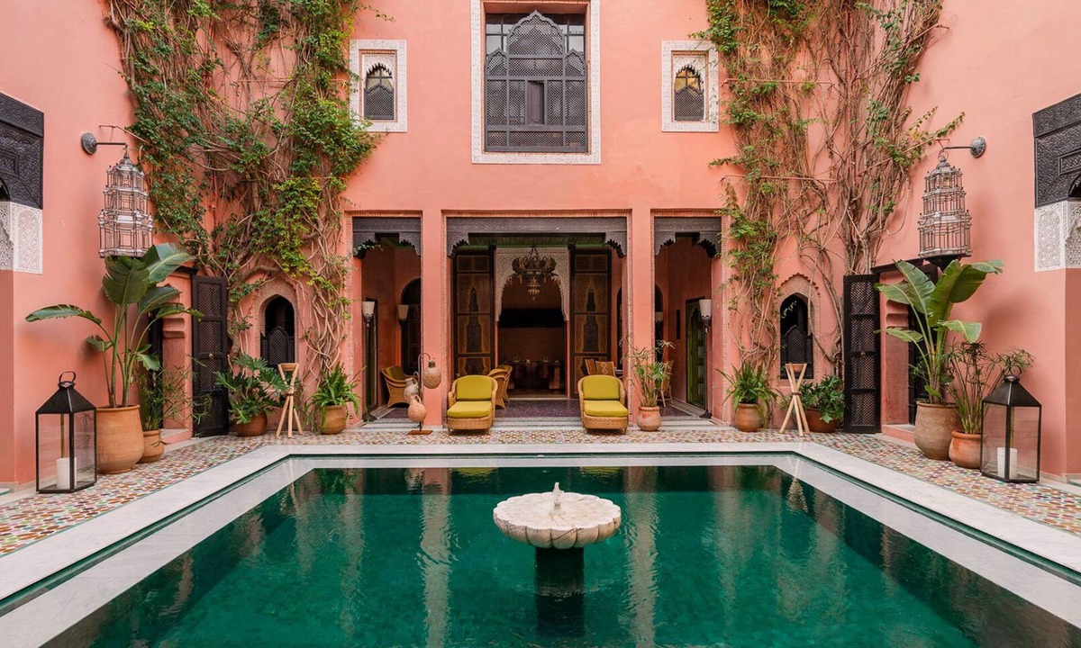 Sidi Bou Amar Villa | Riad Marta, swimming pool and staff