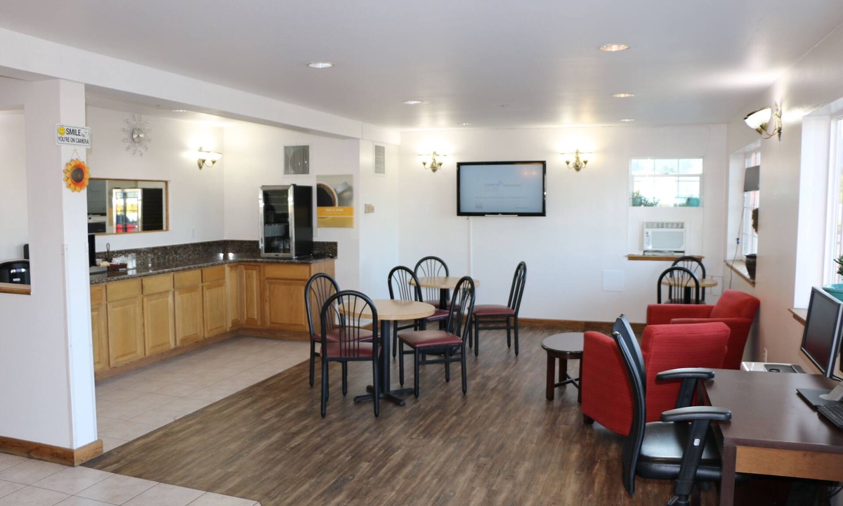 Rice Hill Hotel | Rice Hill Inn