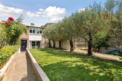 Richmond-upon-Thames Villa | Richmond Riverside