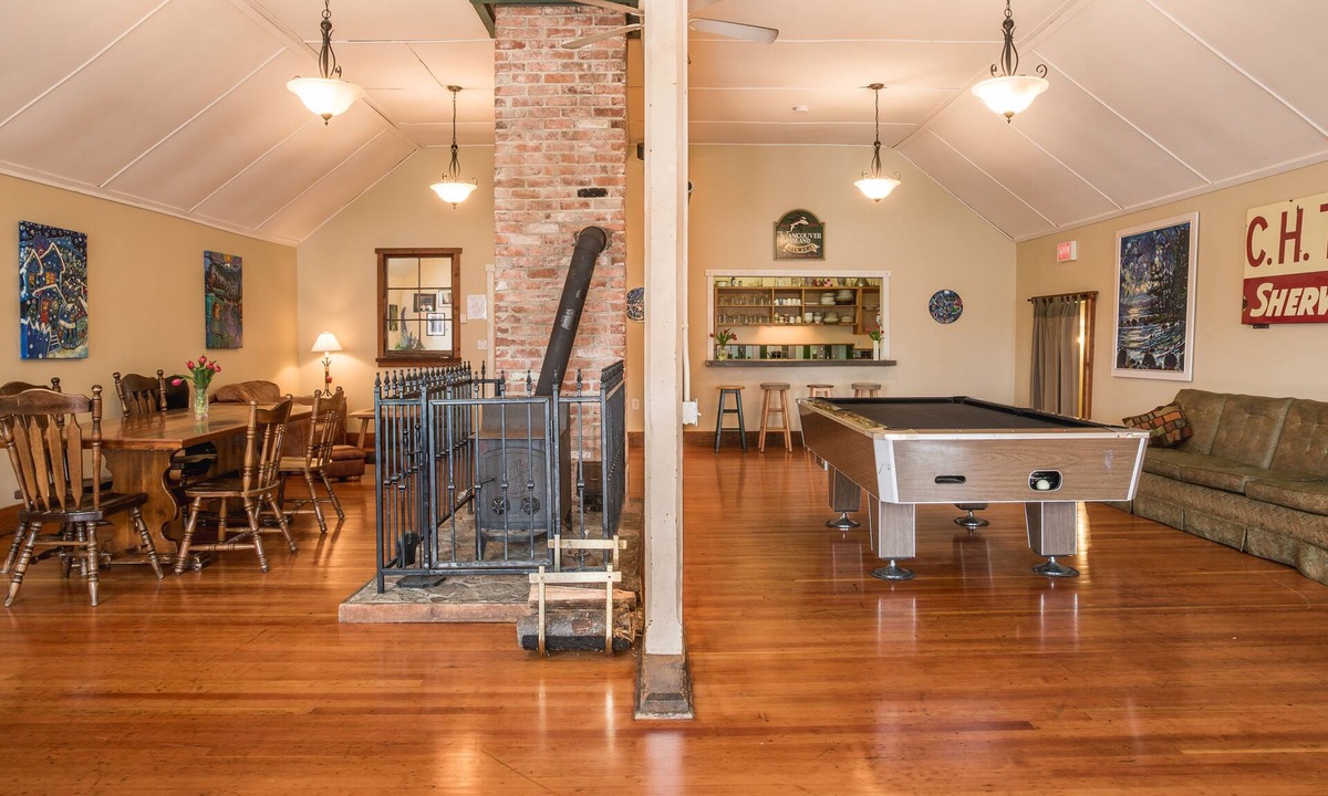 Cumberland Hotel | Riding Fool Accommodation
