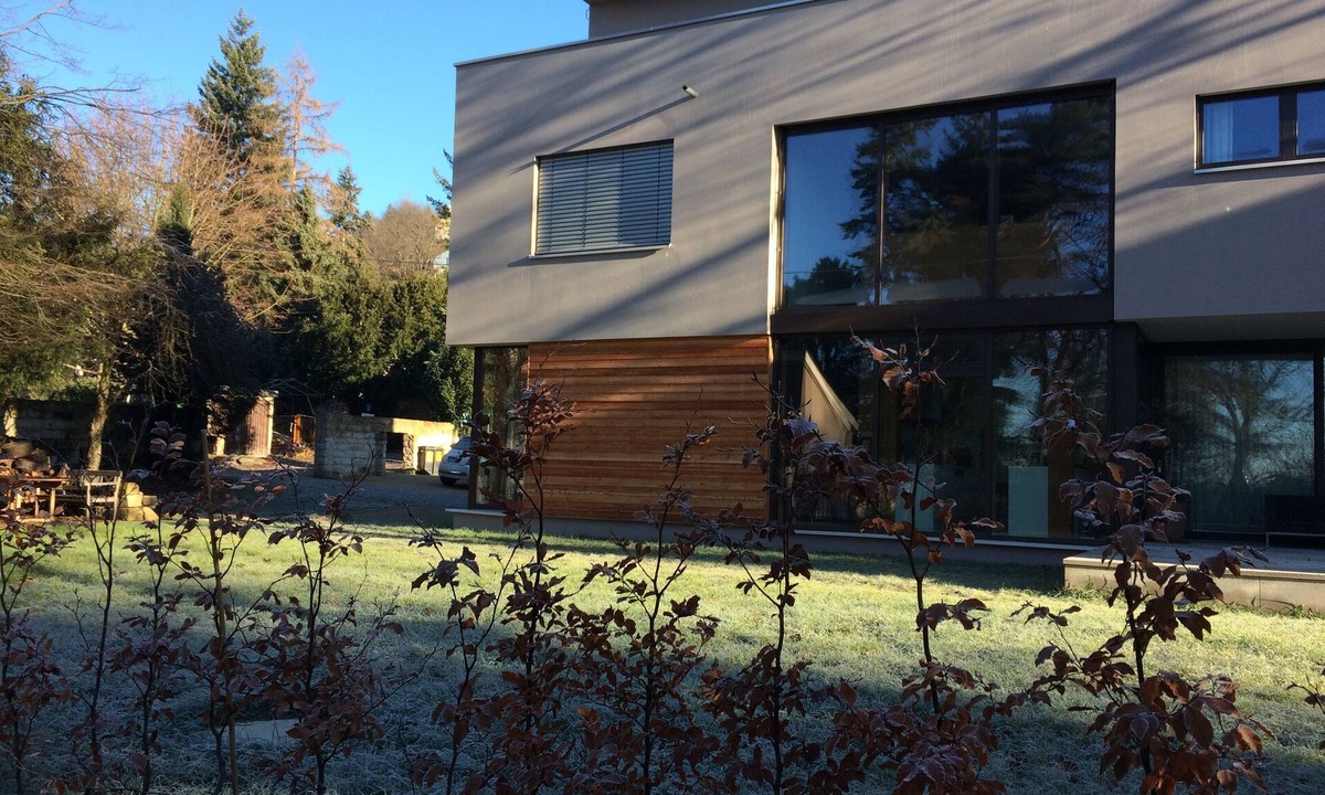 Loschwitz Apartment | Right on Elberadweg - cozy vacation apartment in Dresden Loschwitz
