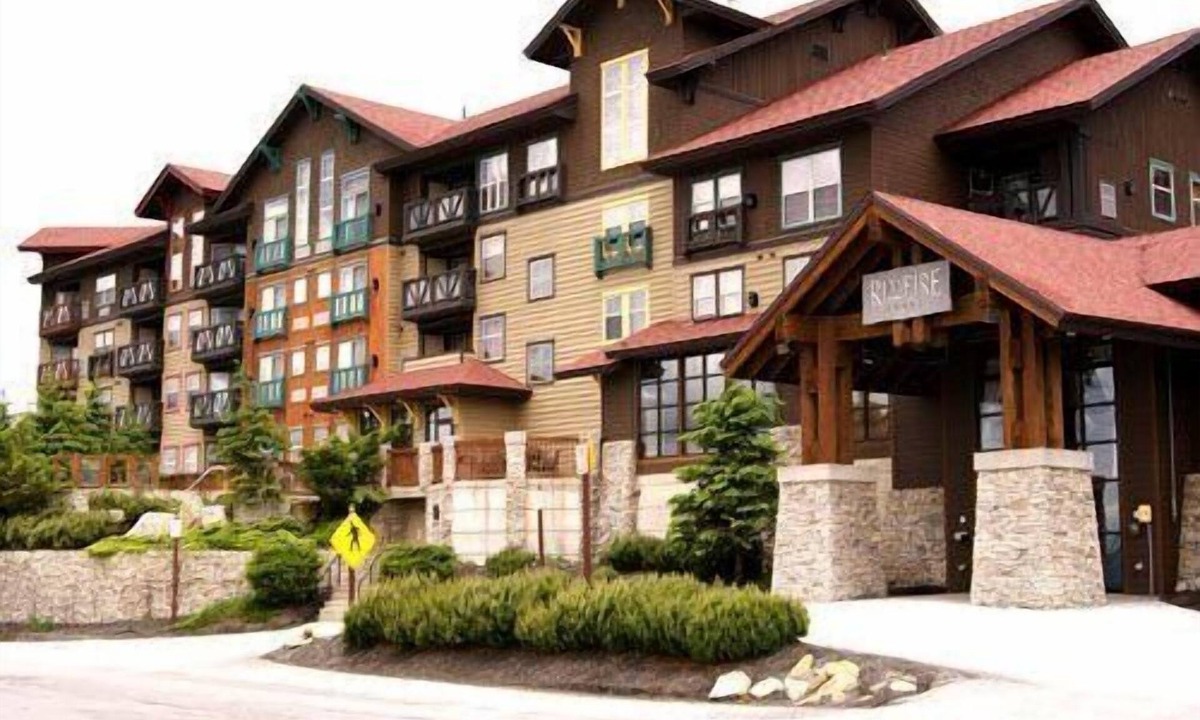 Edray Condo | Rimfire 258 Studio - Access to Slope Cozy One Bed and Sofa Sleeper