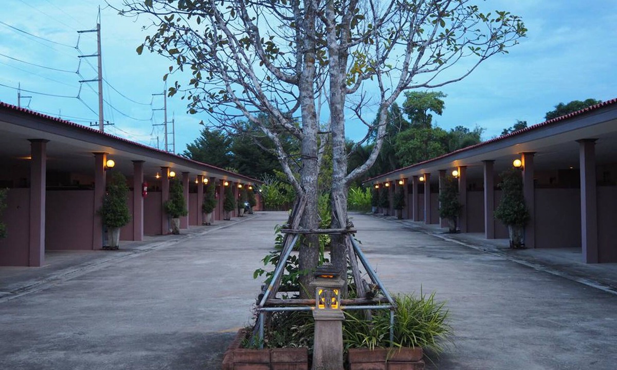 Phanom Sarakham Hotel | Rimmueng Resort