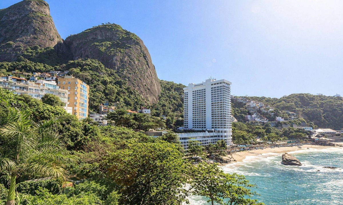 Vidigal Villa | Rio006 - Exceptional Oceanfront Residence in Leblon