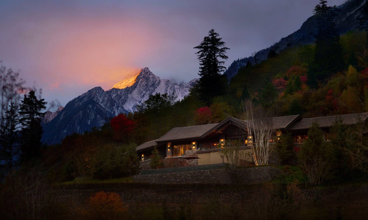 Jiuzhaigou Hotel | Rissai Valley, a Ritz-Carlton Reserve