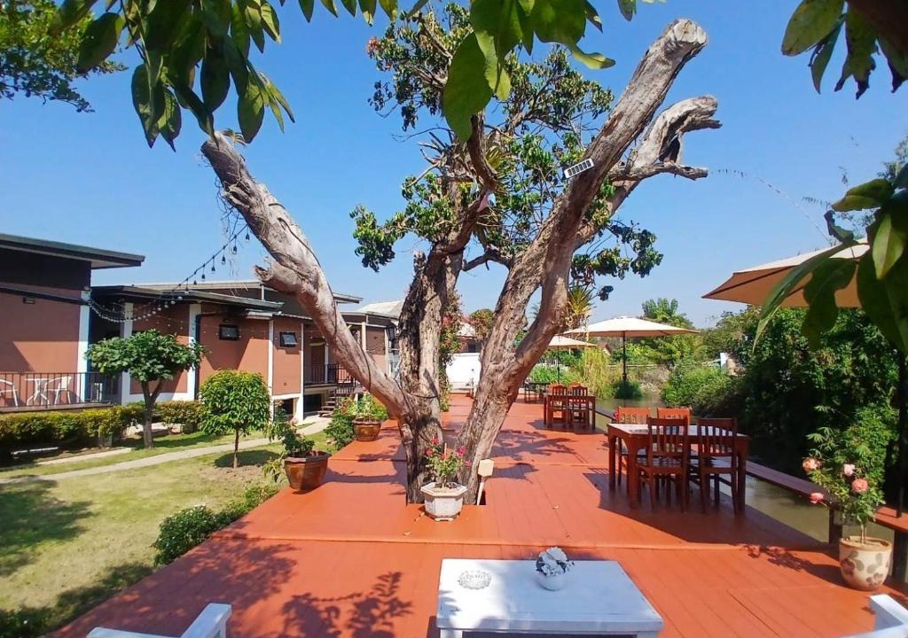 Rim Tai Hostel | River Bend Villas