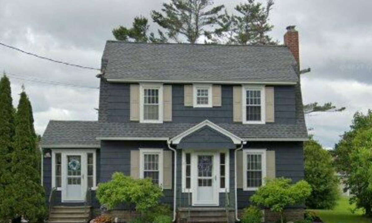 Clayton House | River Home