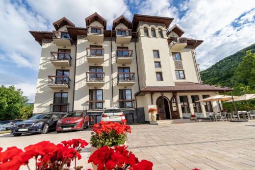 Caciulata Hotel | RIVER Hotel & SPA
