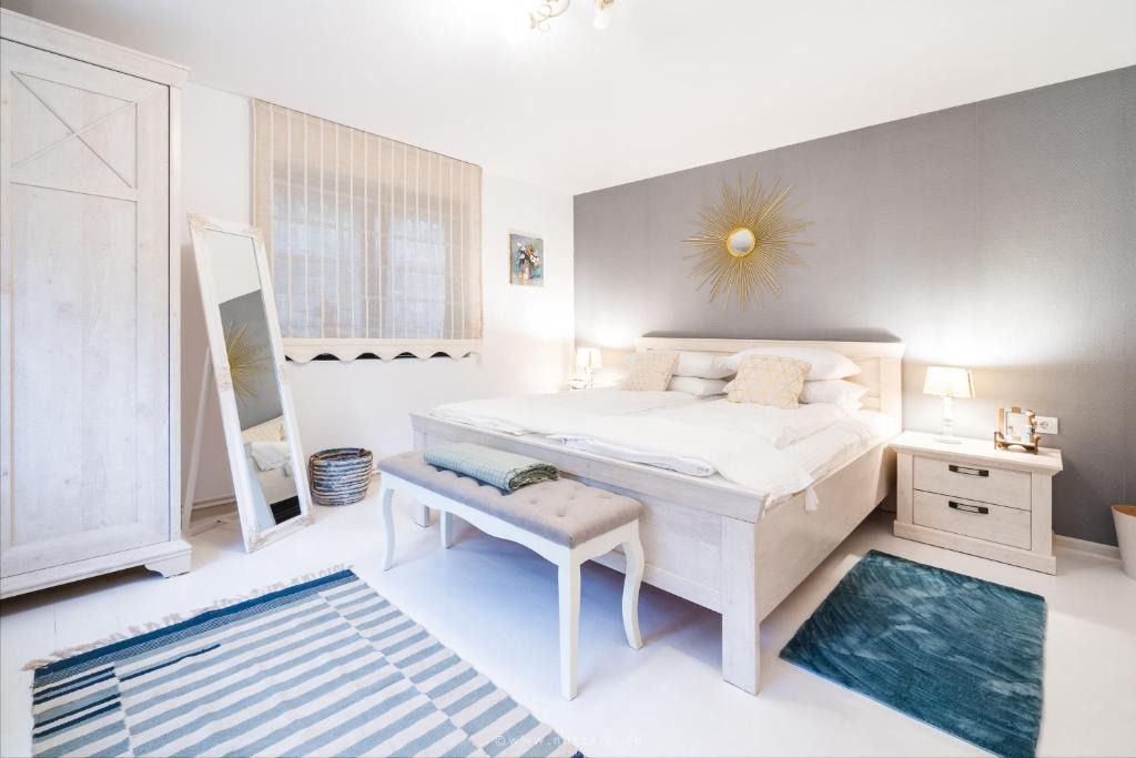 Bran Villa | River House