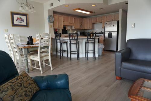 Pigeon Forge House | River Place Condos #410 3BD