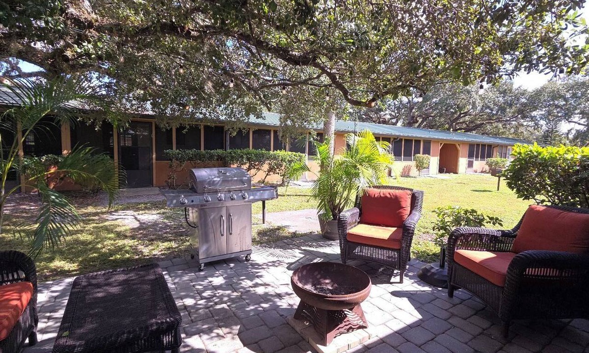 River Ranch Condo | River Ranch Luxury Retreat | Cozy 1BR Cabin 303
