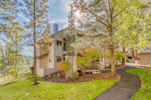 Century West House | River Ridge 617B - Meredith Lodging