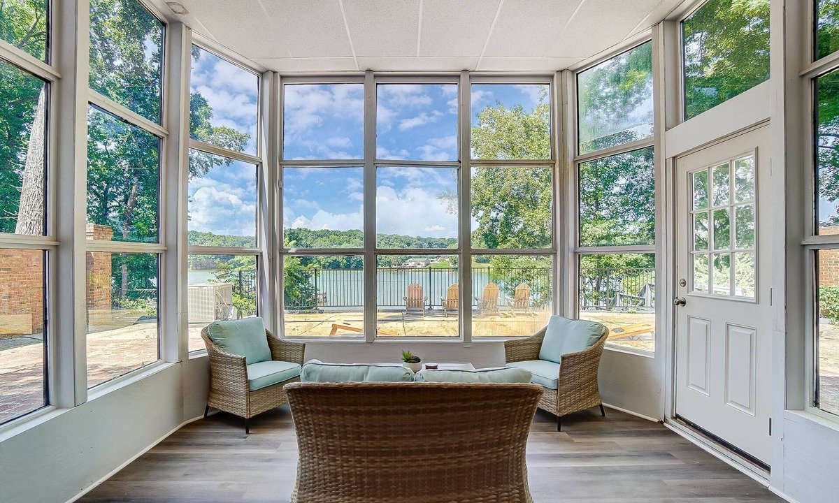 Harbor House House | River's Edge - Waterfront, Firepit, Gameroom, Near City, Pets OK, Private Dock For Swim & Fishing!