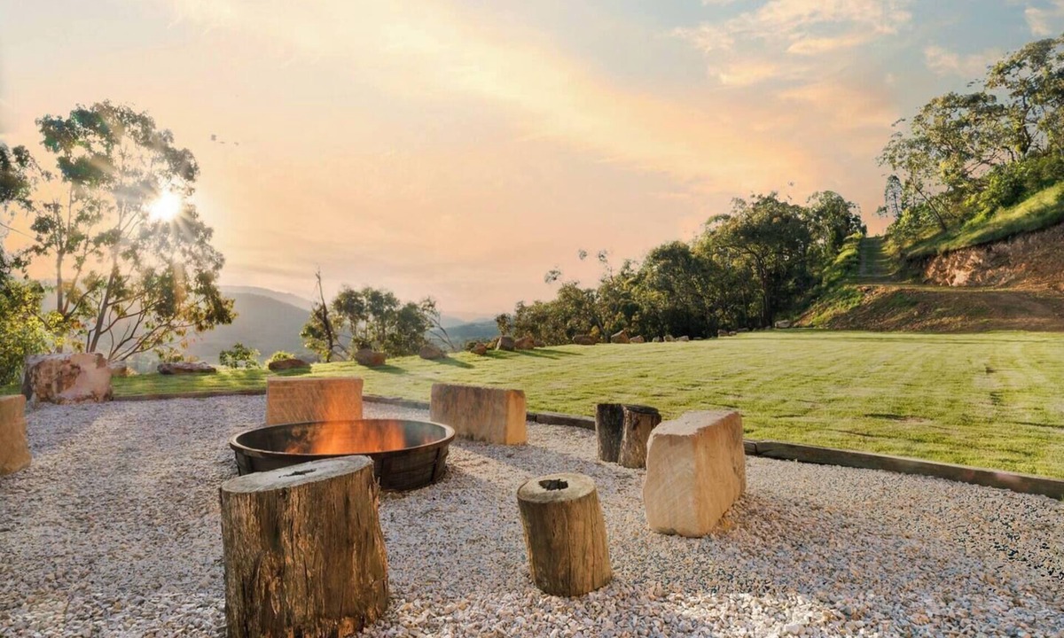 Riverlea House | River Stone Mudgee Luxury Eco Estate in the Hills