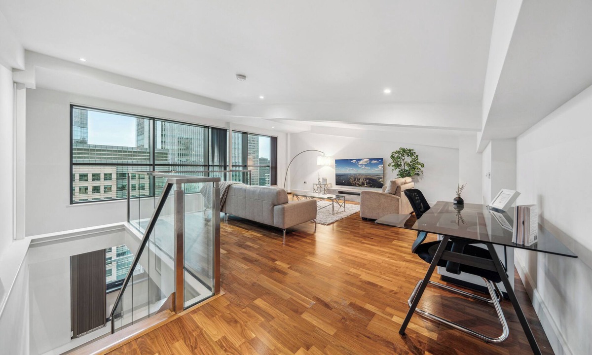 Canary Wharf Apartment | River View 2 bed 2 bath Penthouse Canary Wharf