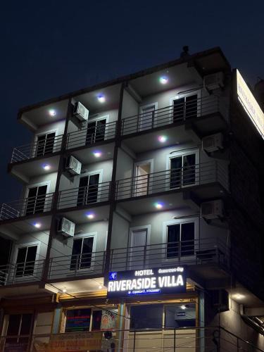 Bhubaneshwar Hotel | Riveraside Villa