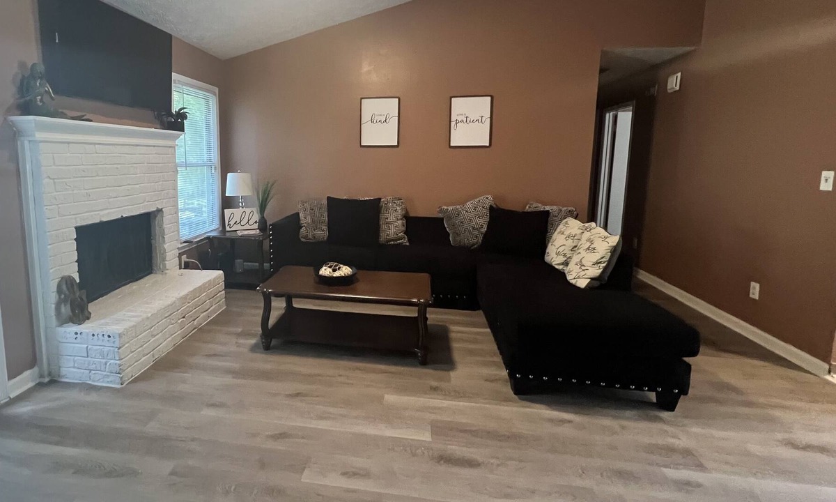 Church Street House | Riverdale Cozy 3 bed 2 bath Home 15mns from ATL airport