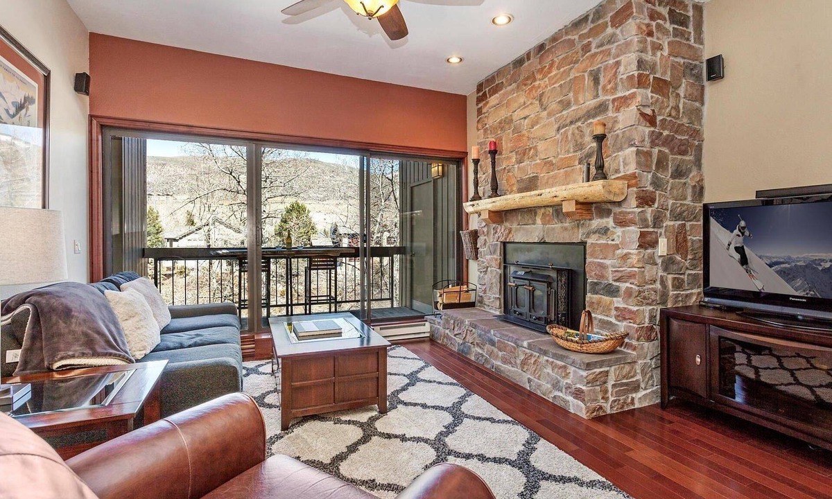 Eagle-Vail Condo | Riverfront 2BR2BA Condo. Sauna, Pool & Hot Tub. Minutes to Vail & Beaver Creek.