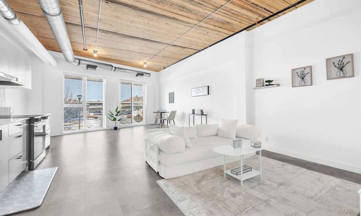 East Village Apartment | Riverfront Apartment in East Village w/Sauna