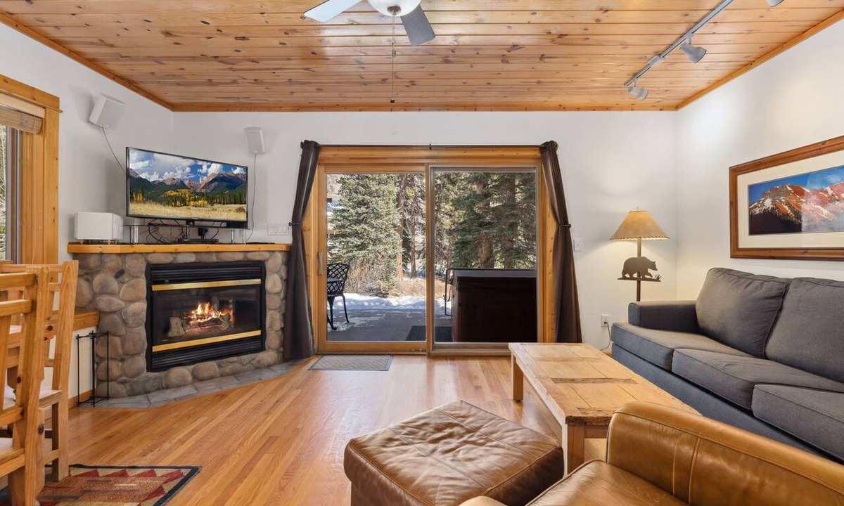 Fall River Estates Condo | Riverfront Escape Private Hot Tub Close to RMNP