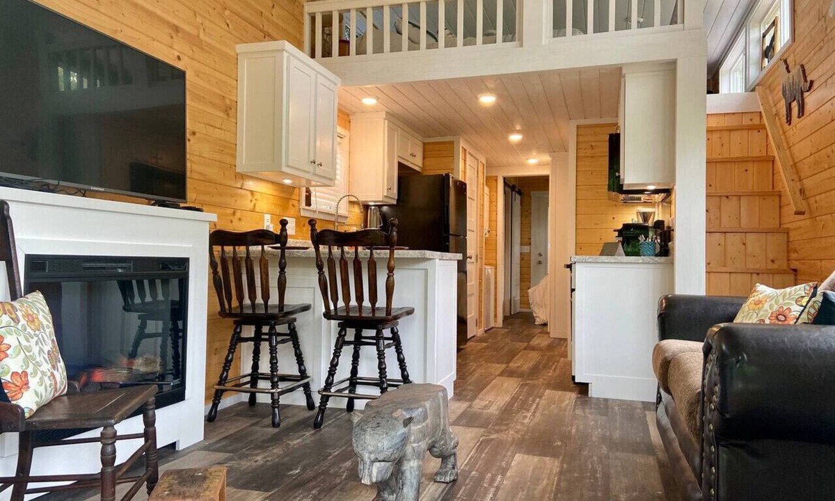 Mentone House | RiverFront l Kayak l Hiking Trail l Tiny Home