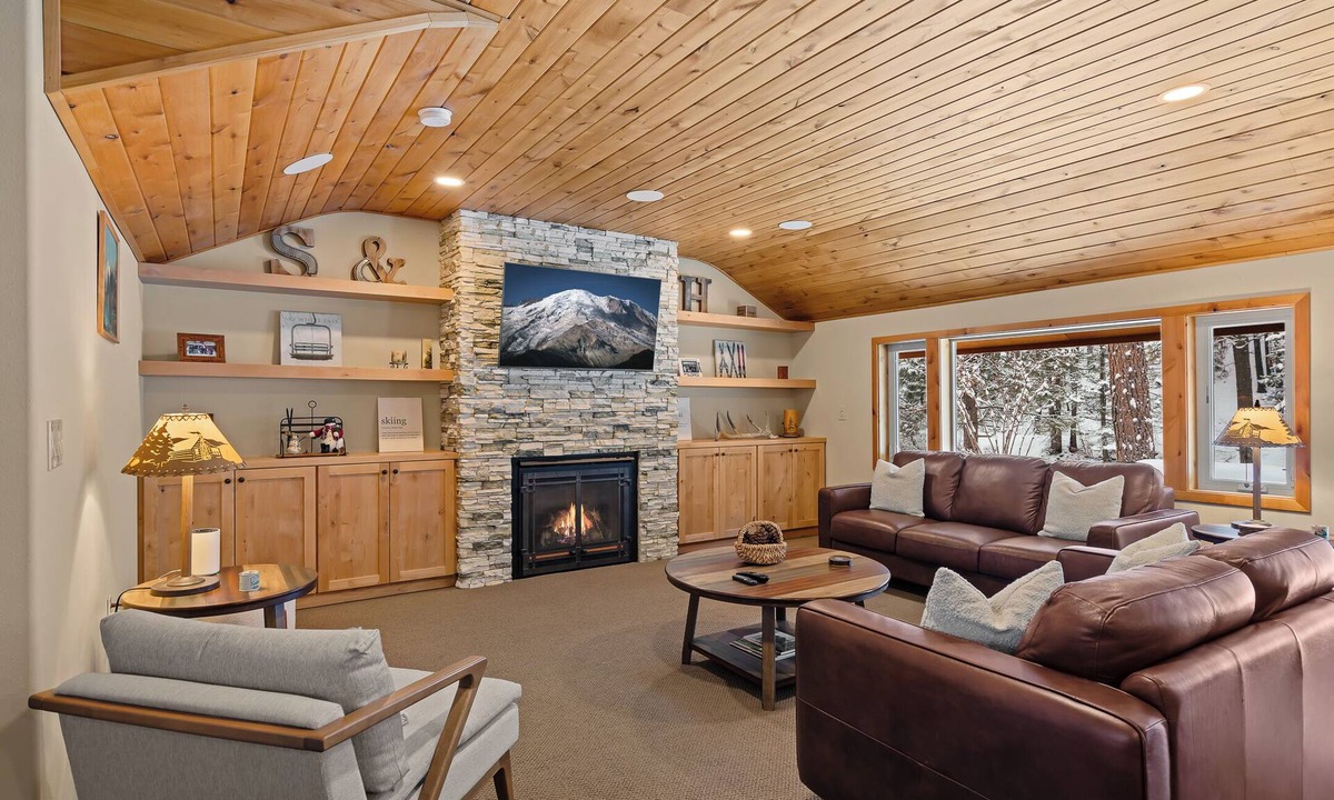 Naches Cabin | Riverfront luxury on White Pass with hot tub, firepit, and game room