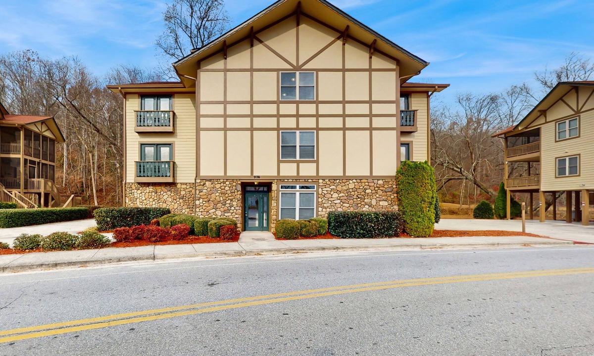 Helen Condo | Riverfront oasis with dual suites, 3 fireplaces, central AC, & walkable locale
