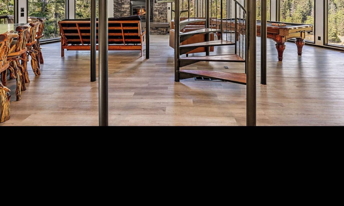 Trail House | Riverfront Oregon Retreat w/Hot tub & Pool