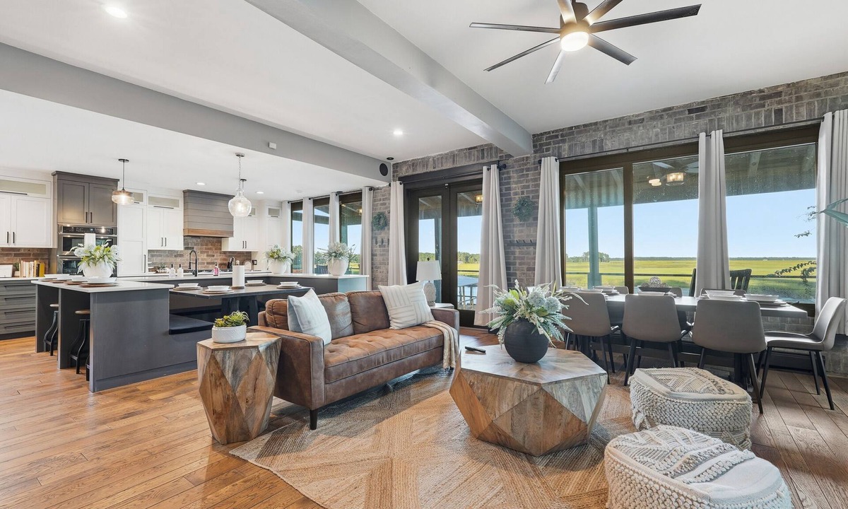 Midway House | Riverfront Retreat- 4BR 3.5BA w/Pool, Dock & Kayaks, Sleeps 14-Close To Savannah