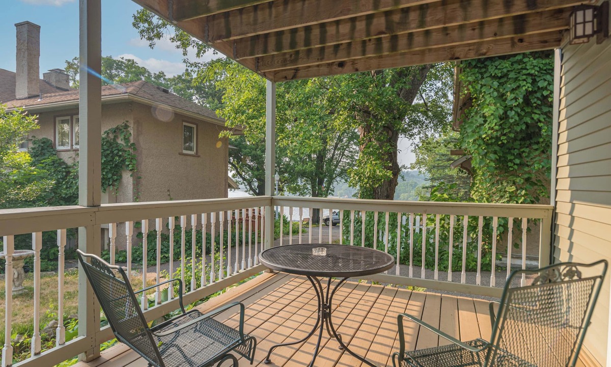 Wisconsin Dells House | Riverfront Suites Fireplace Whirlpool for Two Walk to Downtown
