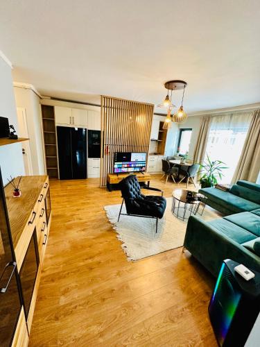 Floresti Apartment | RiverLand Hills View with Garden near Cluj