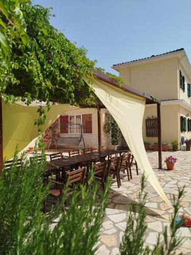 Vassiliki Apartment | Riverside Αpartments