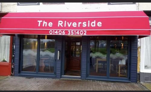 Sutton Bridge Hotel | Riverside Bar and Restaurant