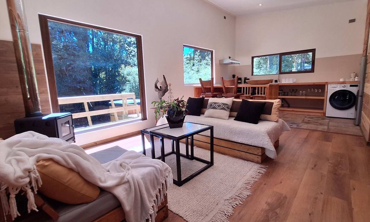 Loncoche Cabin | Riverside Cabin - Hot Tub & BBQ