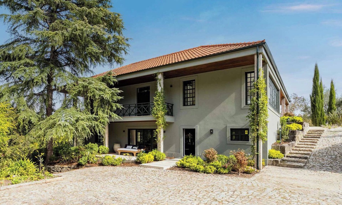 Beijos Villa | Riverside Heritage Douro Villa with Pool and Views
