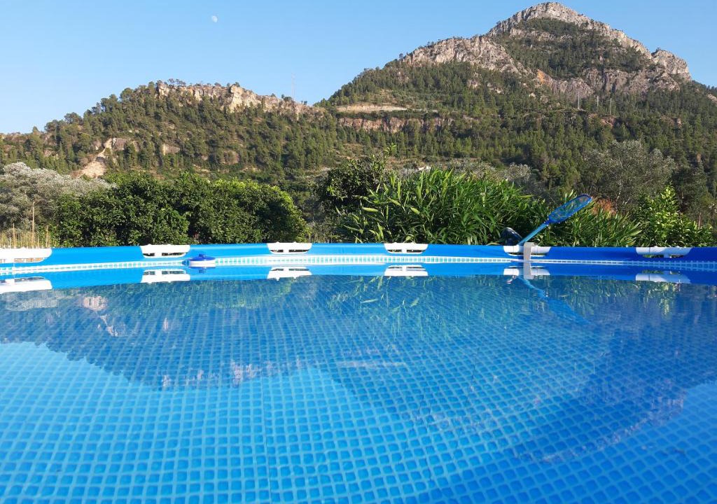 Benifallet House | Riverside Lodge