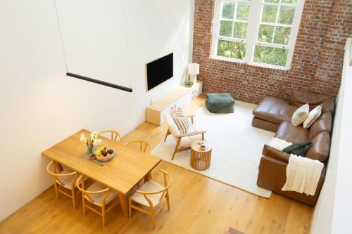 Teneriffe Apartment | Riverside Loft 2Bed,2Bath Park Pool