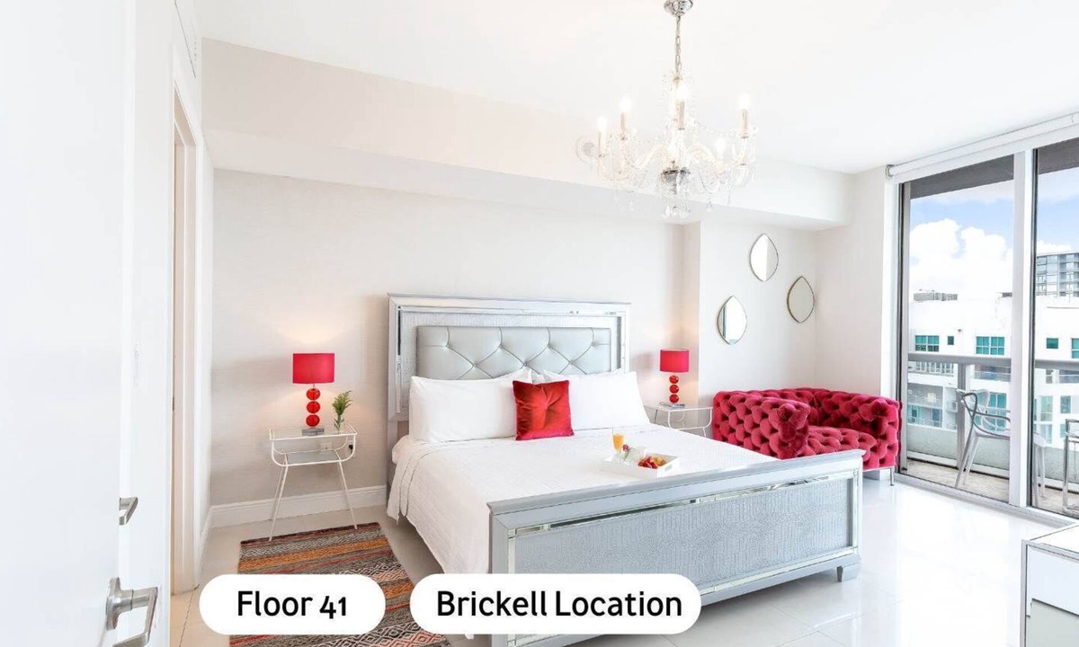 Downtown Miami Apartment | Riverwalk Access Brickell Unit | Prime Location