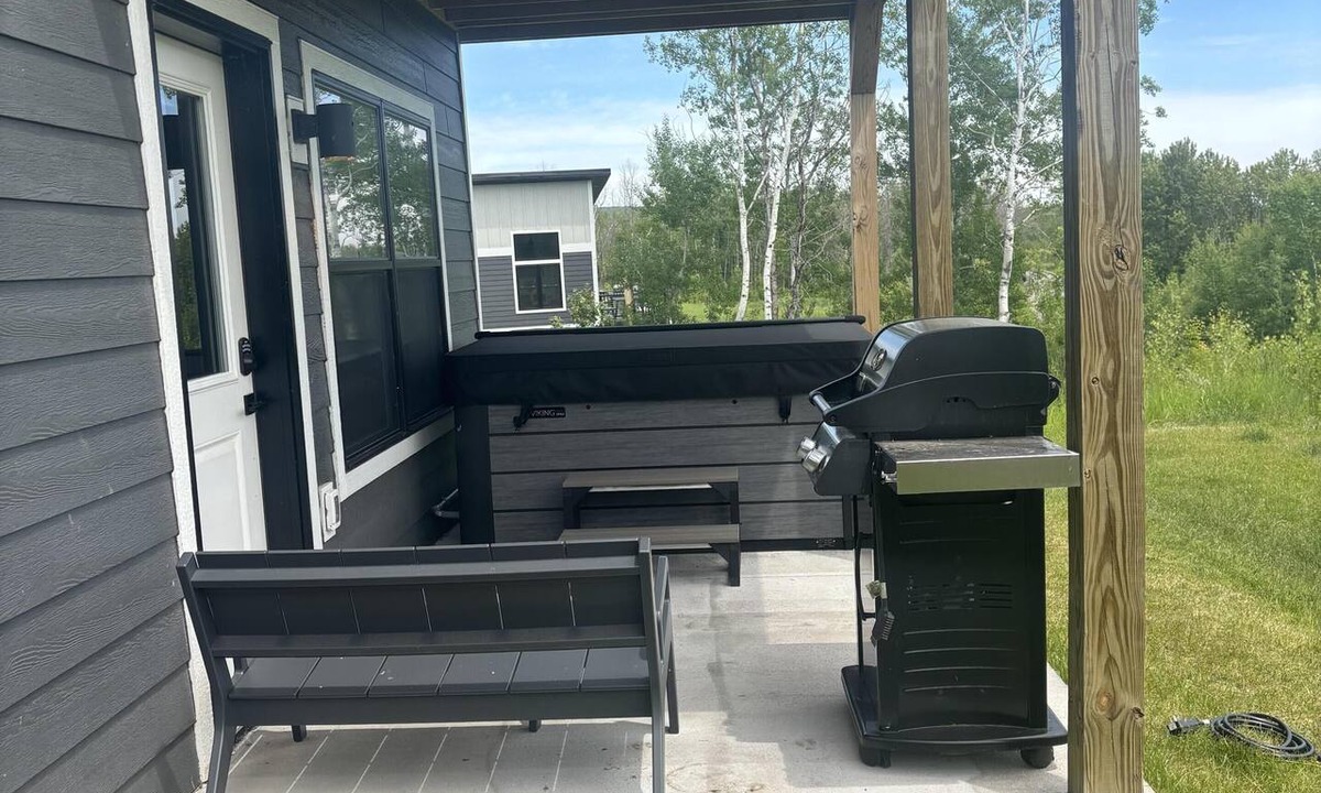 Riverside Condo | RiverWest Hunters Landing - Hot Tub - Riverfront - Dogs