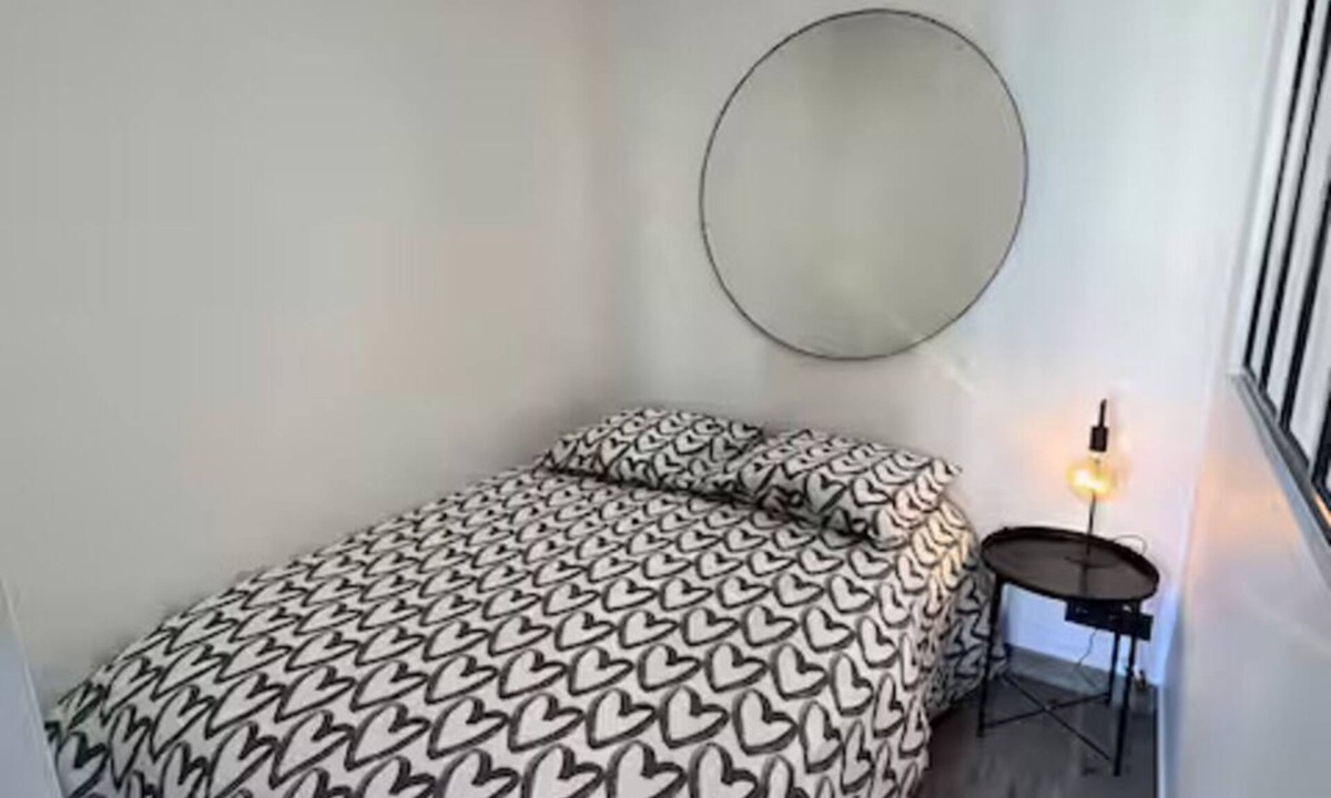 Vernier Apartment | Riviera Escape - Stylish 1BR Near Beach & Old Town