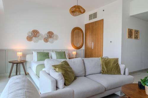 Al Raha Beach Apartment | Roam Inns Unique Studio Al Bandar