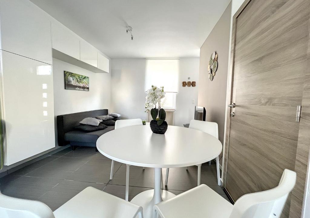 Ransart House | Robert 20 Brussels-charleroi-airport