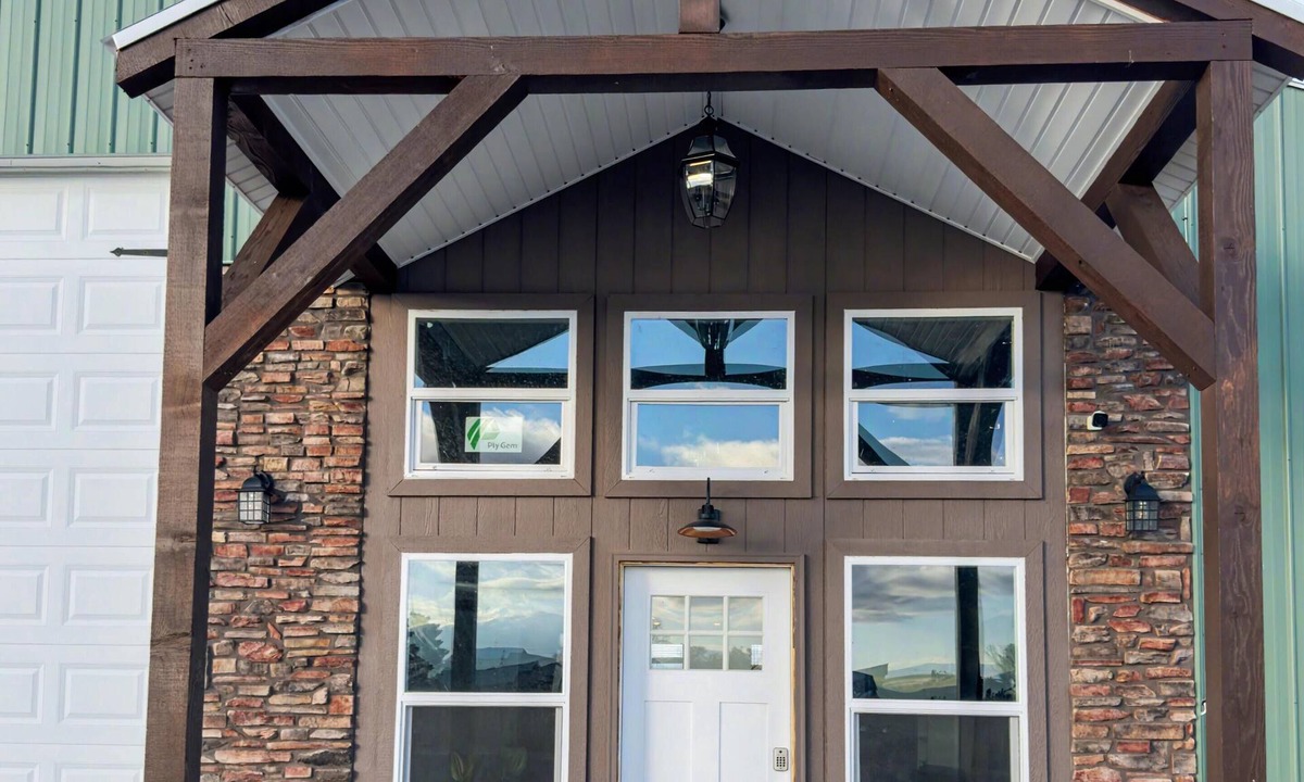 Swanlake Bed & Breakfast | Robin's Nest Inn